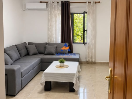 JEPET APARTAMENT ME QERA 1+1+BALLKON "SHALLVARET, QENDER" 600 EURO