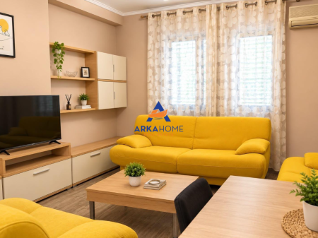 JEPET ME QERA APARTAMENT 2+1+VERAND "RRUGA KONGRESI I LUSHNJES" 70.000 LEKE