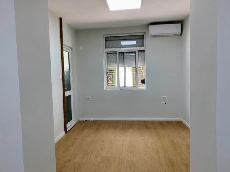 AMBIENT ME QERA 40 M2 - PRANE BLLOKUT, TIRANE