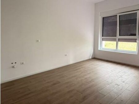SHITET APARTAMENT 1+1 TE KOMPLEKSI KADIU – ALI DEMI