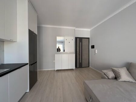 Shitet apartament 1+1 ne Yzberisht , Pallatet Cabej , Misto mame , Astir , Kashar .