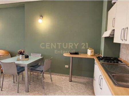 1+1 for rent in the Center of Toptani