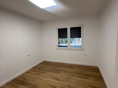 ZYRE ME QERA 80M2 KOMUNA E PARISIT 80.000 LEKE FH-99238