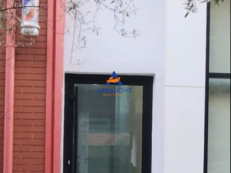 BARGAIN!! SHOP FOR SALE 20 M2 "MARKO BOCARI STREET, NEAR DINAMO STADIUM" 7,000,000 LEKE