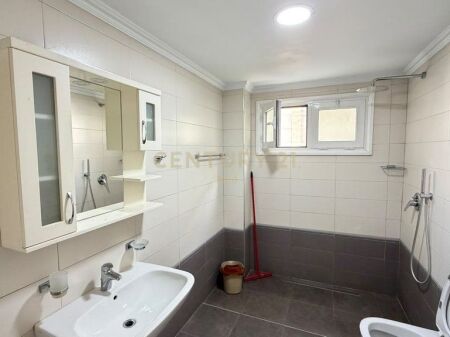 OCCASIONE - VENDESI APPARTAMENTO 2+1 – KOMUNA E PARISIT, TIRANA