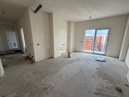 PASKUQAN APARTAMENT PER SHITJE 2+1