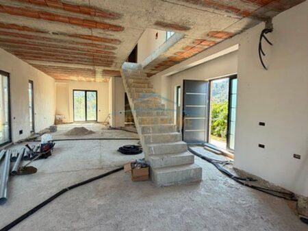 For rent, 2-Story Business Building, TEG, Tirana