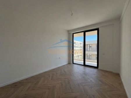 Shitet, Apartament 3+1+2 , Rruga "Mine Peza" , Tiranë!