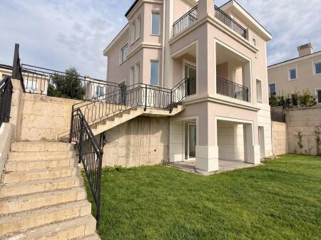 🏡 SHITET VILË LUKSOZE 3-KATËSHE | COLLINA VERDE RESIDENCE – TEG