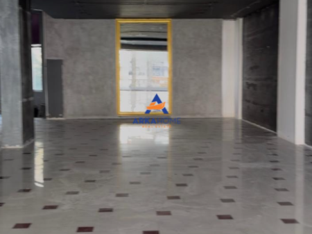 UNITÀ COMMERCIALE IN AFFITTO 220 M2 "UNAZA E RE" 250000 LEKE