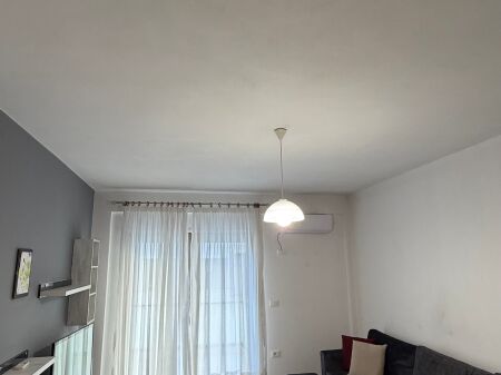 🌊 APPARTAMENTO 1+1 IN AFFITTO | LUNGOMARE, VLORË 🐾