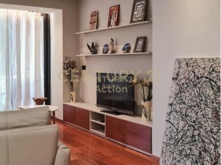 1+1 for rent on Brigada e VIII Street, Blloku.