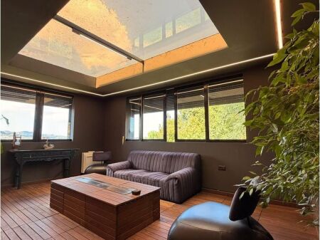 WE ARE SELLING A SUPER APARTMENT IN LONG HILL !!!