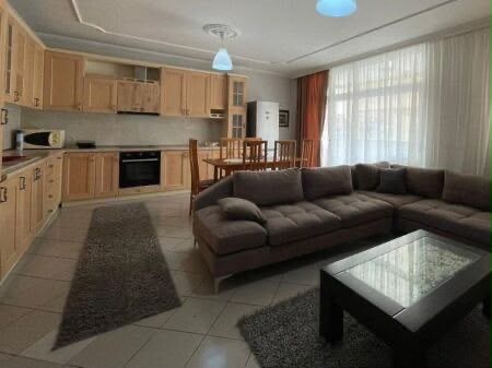Okazion-shitet apartament 2+1+2 tek komuna parisit 315,000 euro