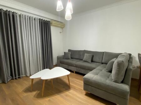 Apartament 1+1 ne shitje, Kongresi i Lushnjes