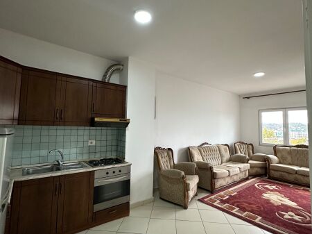 Apartament 1+1 per shitje Dogana prane Terminalit !