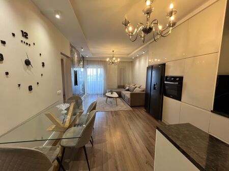 Apartament me qira 2+1 stacioni trenit