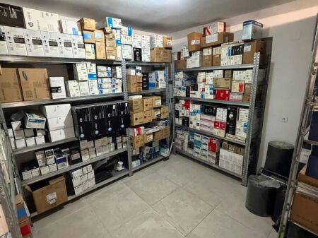 SHOP FOR RENT 35 M2 BLOCK 50,000 LEKE FH-99514