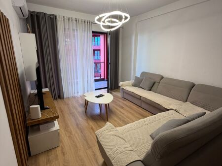 2+1+2 apartment for rent at Farmacia 10, Arlis, price 700 euros
