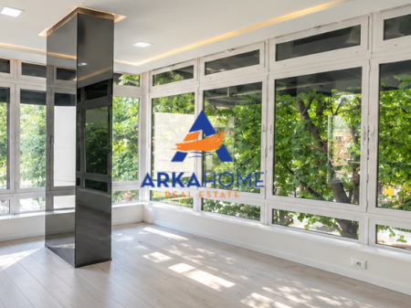 JEPET AMBIENT BIZNESI ME QERA 200 M2 "SHESHI WILLSON" 3200 EURO