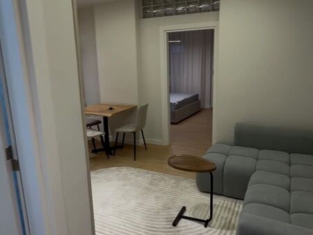 Rruga e Barrikadave, 1+1 apartment for rent.