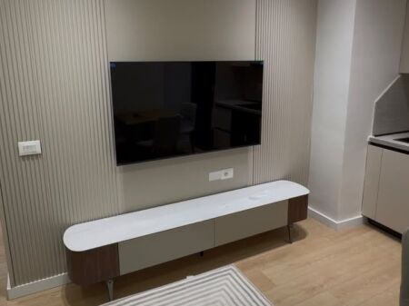 In affitto 1+1 Centro via Isa Boletini 700€