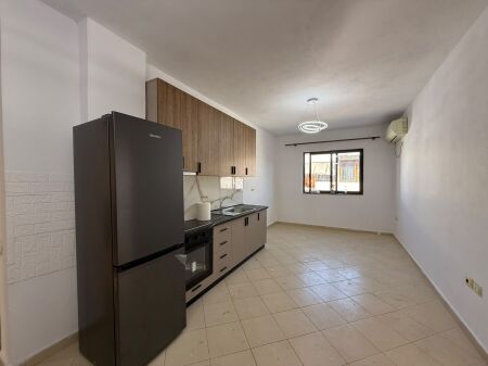 For rent, 2+1 apartment, Astir, near Bar Xhamero