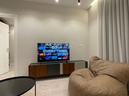 1 + 1 APARTMENT FOR RENT + PARKING SPACE AT LAKE VIEW !