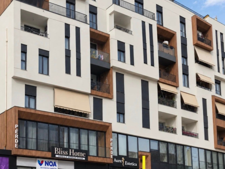 🏢 BUSINESS PREMISES FOR SALE – Rruga e Dibrës, near "Shkolla e Bashkuar", Tirana.