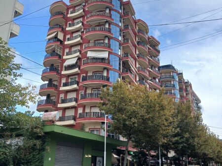 APPARTAMENTO 1+1 IN VENDITA – DIETRO L’HOTEL PARTNER, VLORË 72 METRI QUADRATI