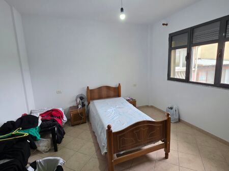 2+1, piano 2 ascensori, caza italia, 500 euro