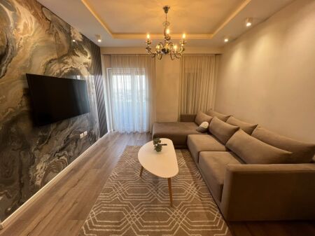 2+1 apartment for rent at Quartum Residence on Jordan Misja Street.