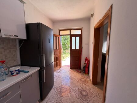 Private house for sale in Shijak