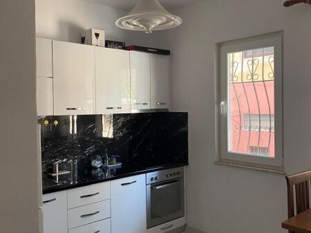 Qera | Apartament 1 + 1 | Rruga e Dibrës | 450 €/muaj