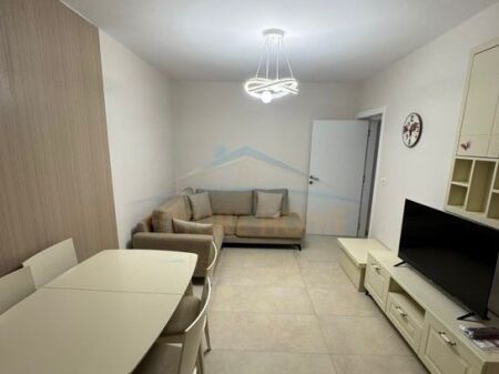 Shitet, Apartament 1+1, Selvia, Tirane