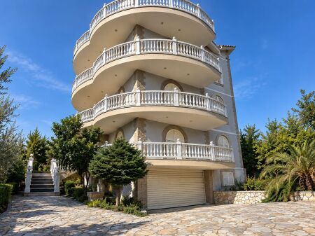 IN VENDITA *OCCASIONE* CASA PRIVATA DI 5 PIANI - KODRA E PRIFTIT *Prezzo: 623€/m2 di Costruzione*