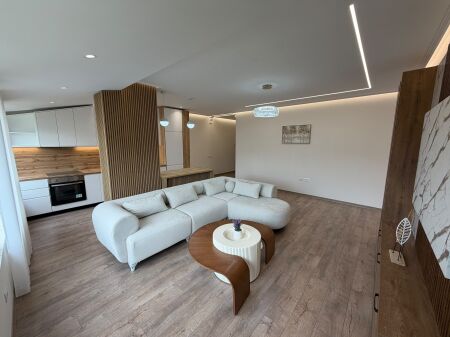 Appartamento 2+1 in vendita Lago Secco