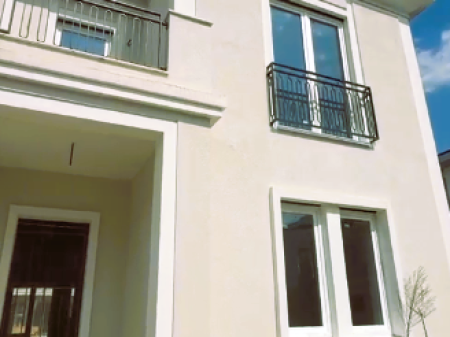 **VILLA DI LUSSO IN VENDITA CON PISCINA PRIVATA – ROLLING HILLS 2**