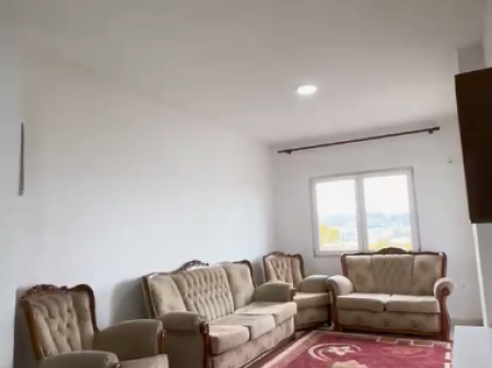 Shitet apartament 1+1 | pranë Casa Italia