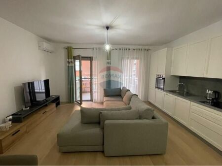 Apartament 1+1 per qira tek Kompleksi Delijorgji!