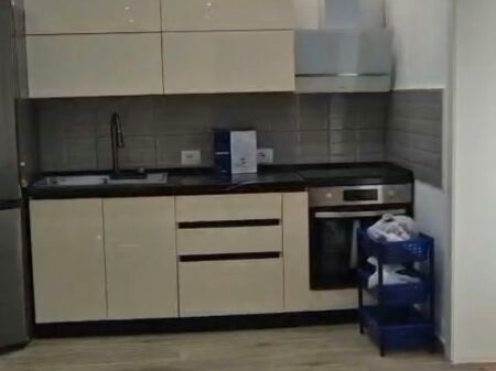 Jepet apartament 2+1 me qira tek 21 Dhjetori , prane Neranxi , Rruga e Kavajes , Vasil Shanto , Rruga Myslym Shyri .