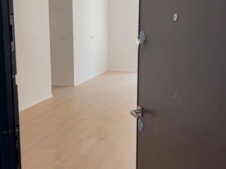 Shitet Apartament 2+1