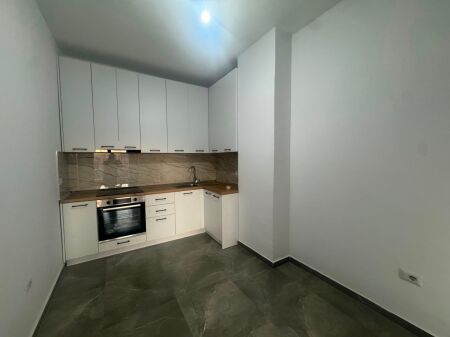Qera, Apartament 2+1+2, Fusha Aviacionit, Tirane