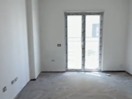 **IN VENDITA APPARTAMENTO 3+1+2 – TIRANA PORTA NUOVA**