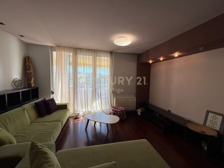 APARTAMENT 1+1 ME QIRA, RRUGA E ELBASANIT!