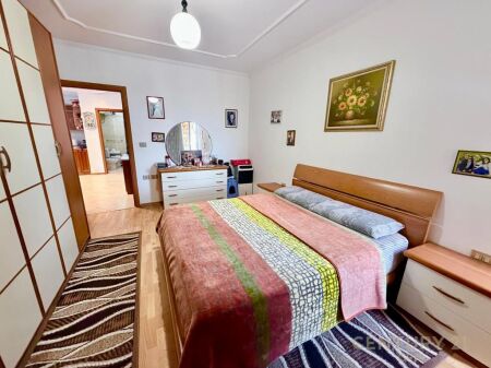 NE KOMUNEN E PARISIT SHESIM SUPER APARTAMENT 2+1+VERANDE PRANE KIKA 1