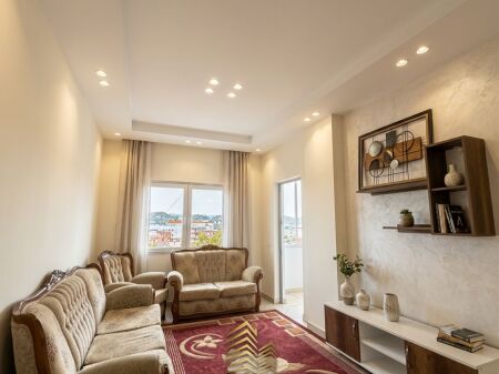 In vendita, Appartamento 1+1+Blk, Ish Dogana – Sul bordo della strada principale, 9.500.000 Lek