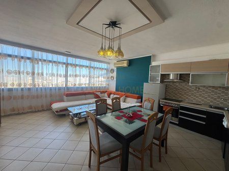 Shitet, Apartament 3+1+2 tek Ish Parku, Tiranë.