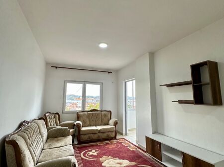 Shitet Apartament 1+1 te Terminali kthesa e Kamzes