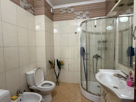 APPARTAMENTO CON VERANDA IN AFFITTO